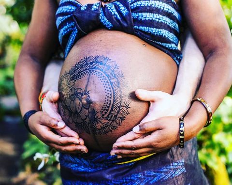 pregnancy-henna